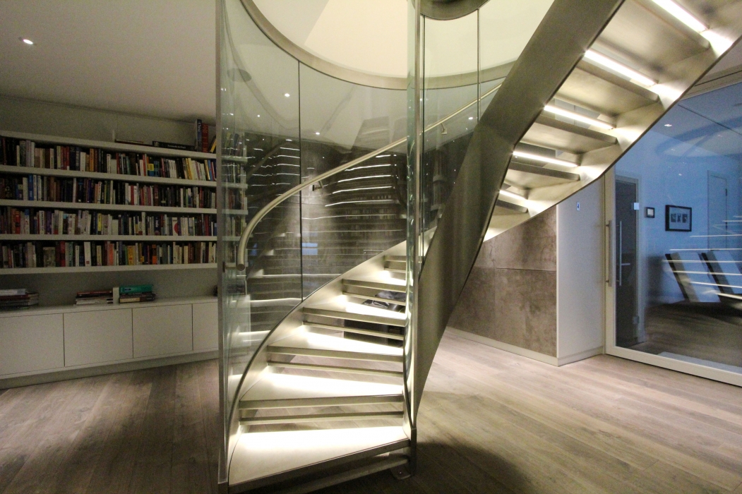 Ilchester Place staircase